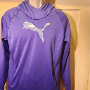 Puma Womens sweatshirt. Lightweight